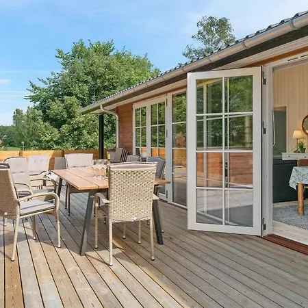 Beach Front In With Wifi Vakantiehuis Stege